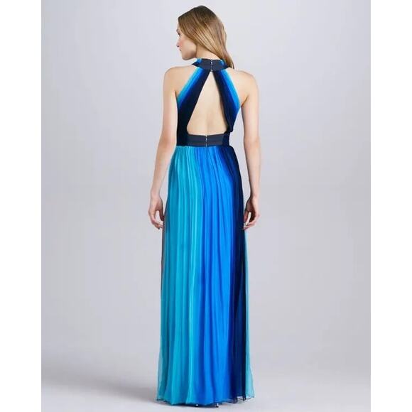 Alice + Olivia Jaelyn Cross Top Flare Dress Blue Ombre pleated size 2 - Picture 3 of 10